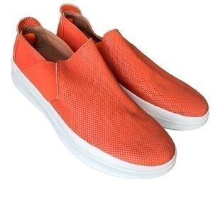 Gentle Souls by Kenneth Cole Rosette Orange Leather Slip-On Womens size 10.